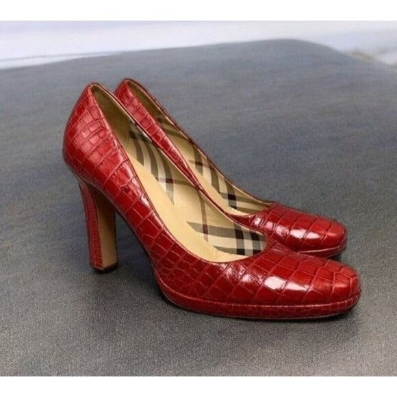 Burberry Croc Embossed Platform Pumps 4" Heel Dark Carmine Red, Size 39.5/9.5 - Picture 13 of 13